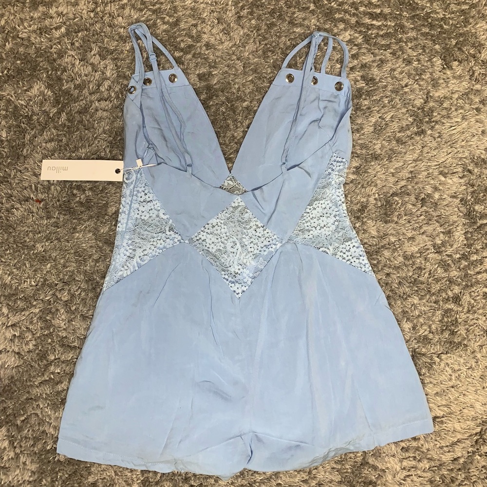 Baby blue lace cutout romper - Picture 4 of 8